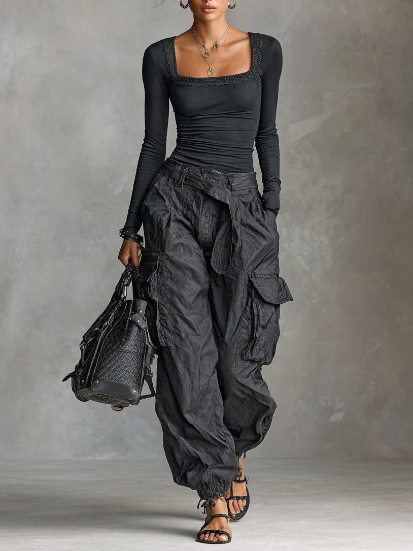 Zestaw Dwu Częściowy T-Shirt z Długim Rękawem z Kwadratowym Dekoltem i Spodniami Cargo z Wieloma Kieszeniami